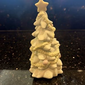 1992 Precious Moments Sugar Town Christmas Tree w/Star #528684 Figurine